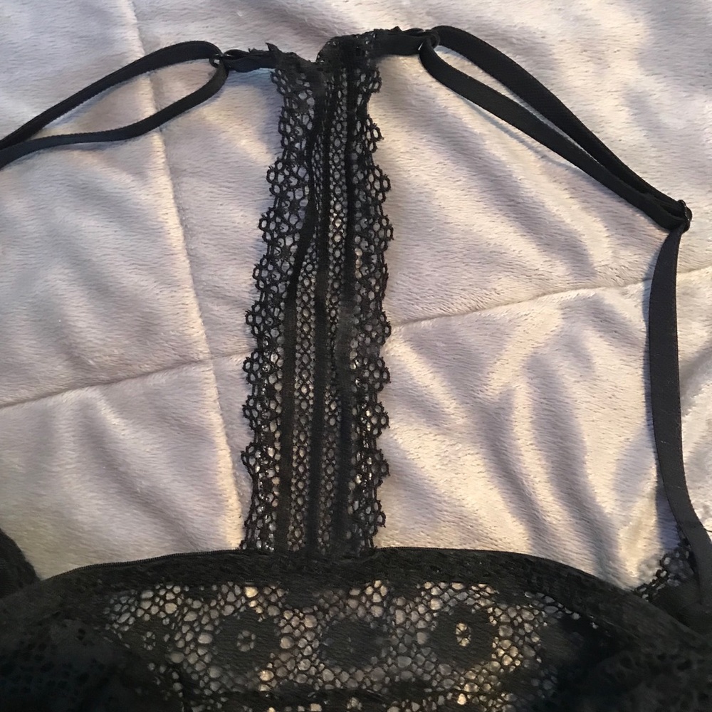 Halter Bra - Picture 3 of 4